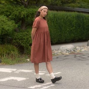 Beaton Linen Dress in Rust xs